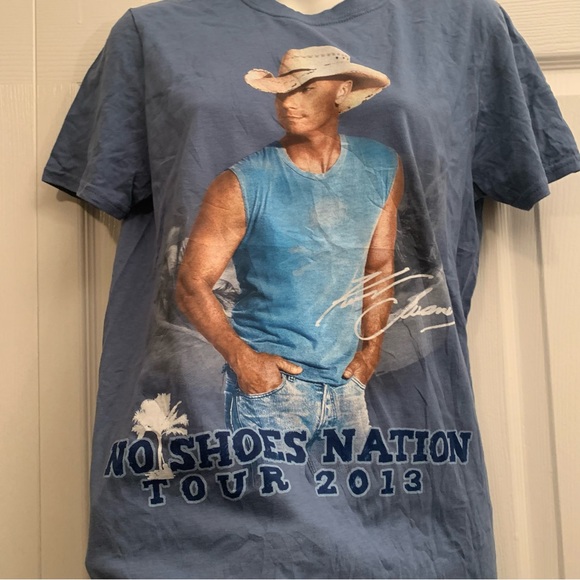 2013 Kenny Chesney No Shoes Nation tour tee. Small - Picture 2 of 6